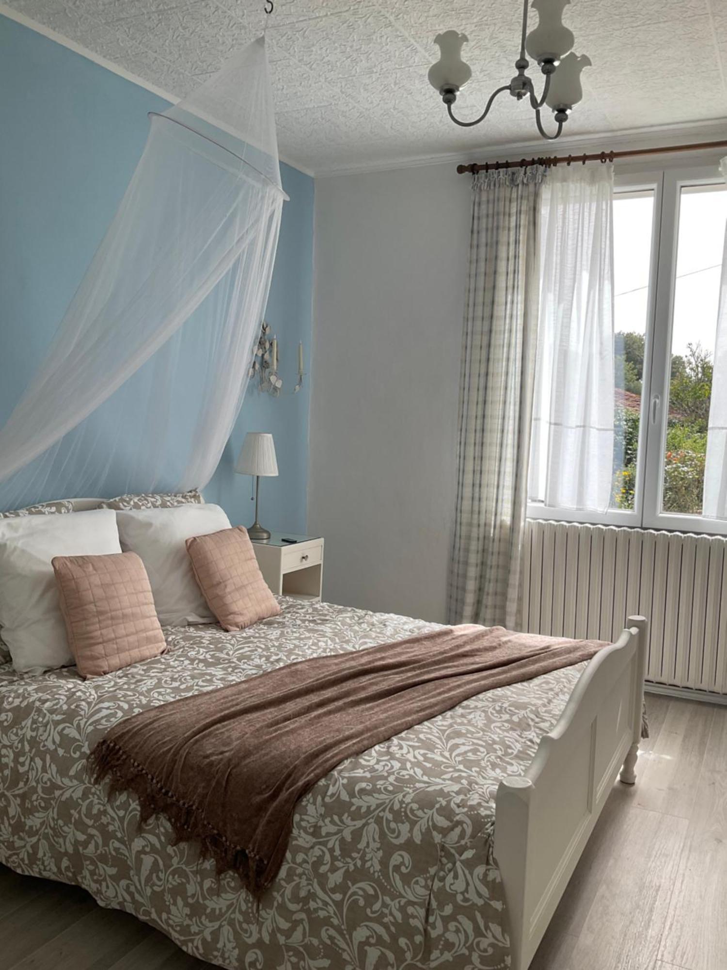 Saint-Pierre-du-Chemin La Brionniere B&B 외부 사진